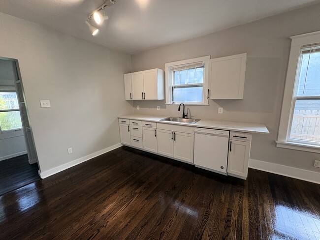 Photo - 6634 Fyler Ave