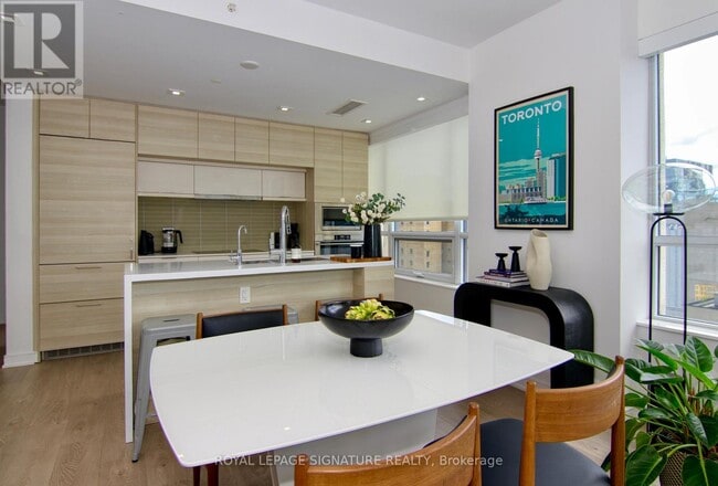 Photo - 88 Scott St Unit 1809