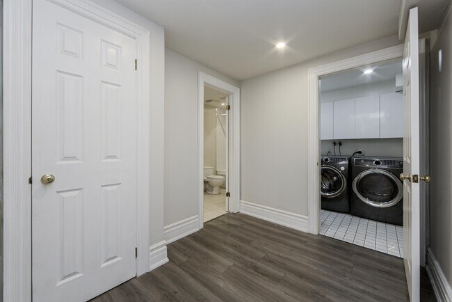 Photo - 1273 Pape Ave