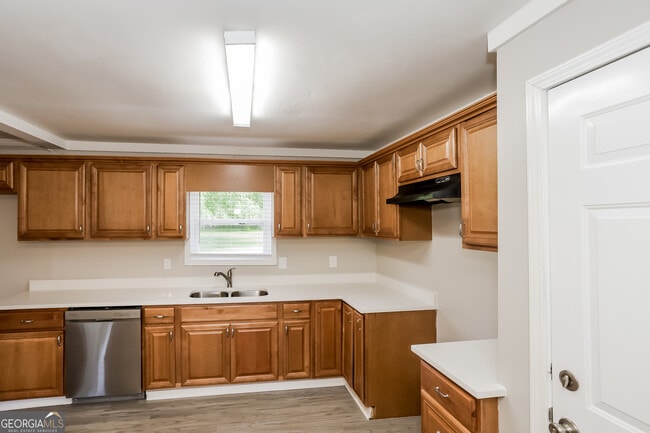 Photo - 15 Pine Valley Dr