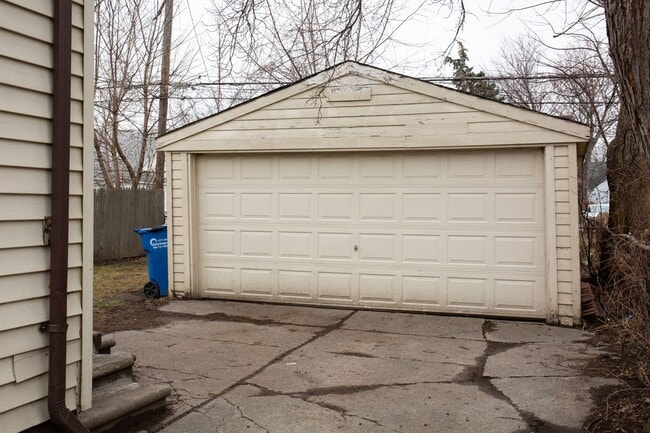 Photo - 11280 Dodge Ave