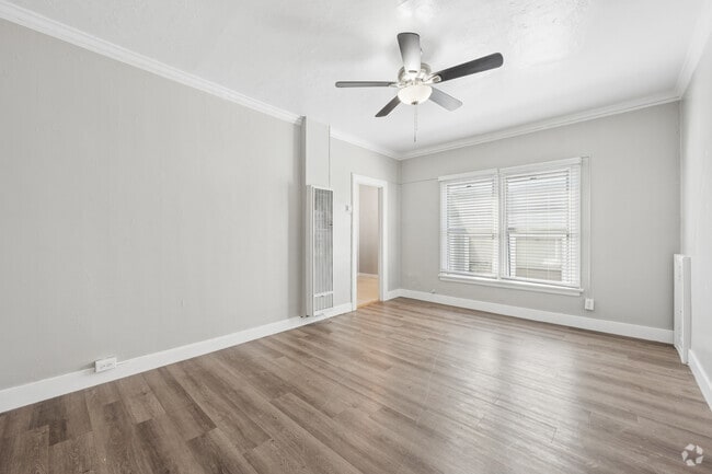 Studio - 410SF - Living Room