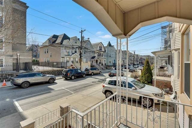 Photo - 36 46th St