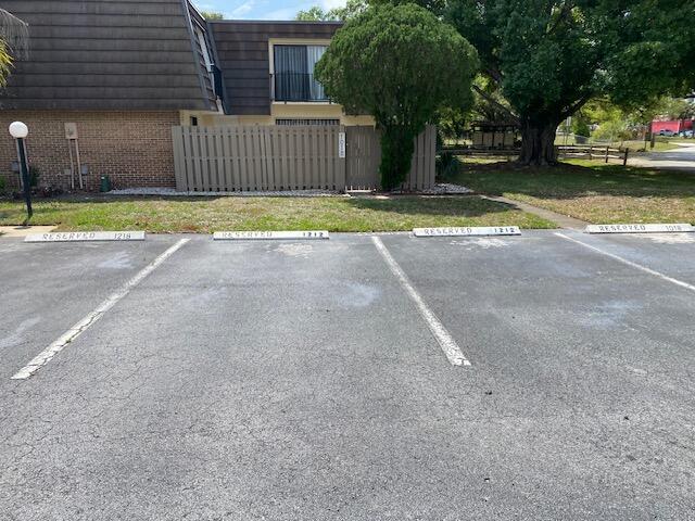 Photo - 1212 Vista Oaks Cir NE