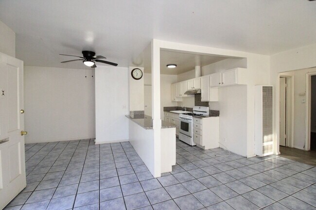 Photo - 2838 W Vernon Ave