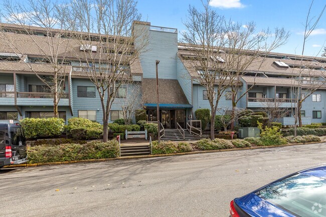 Building Photo - 2 bedroom 2 bath on Mercer Island Rental