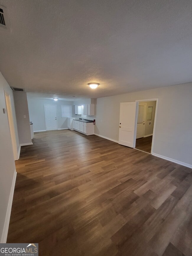 Photo - 1710 W Highland Ave