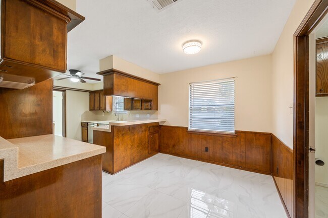 Photo - 12626 New Kentucky Rd