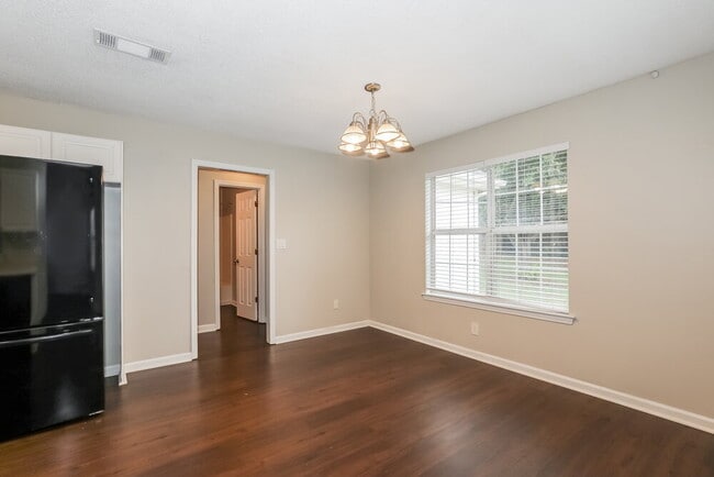 Photo - 172 Regency Park Dr