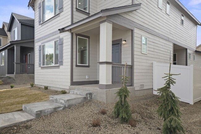 Photo - 2025 Built 3 Bedroom 2.5 Bath Liberty Lake home like new