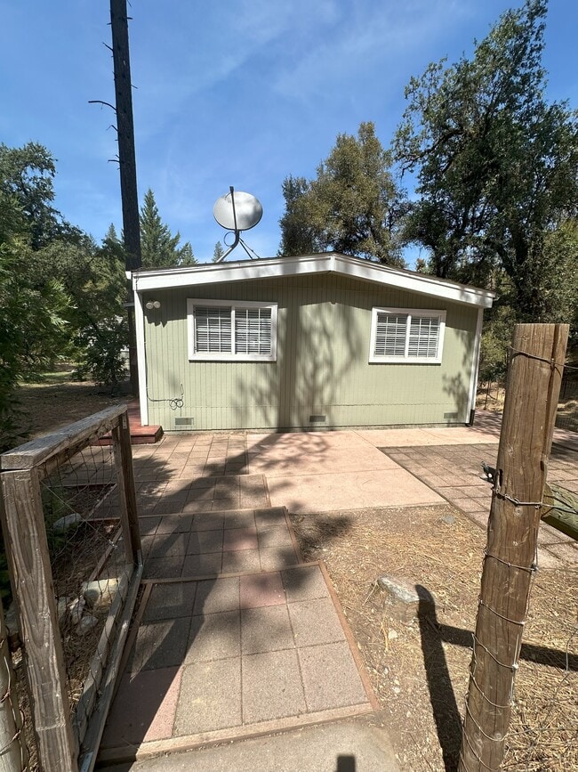 Building Photo - 4700 Mineral Way Rental