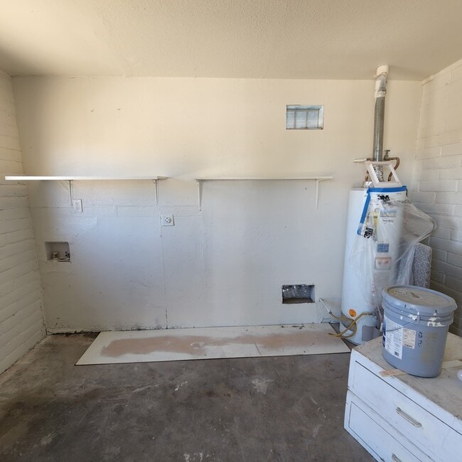Photo - 301 W Alaska St