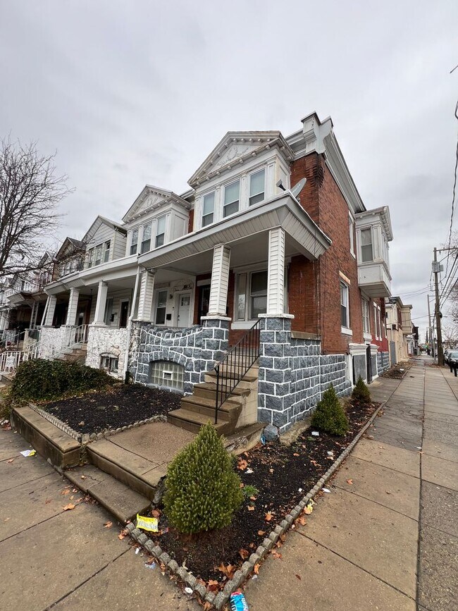 6101 Locust St Unit A