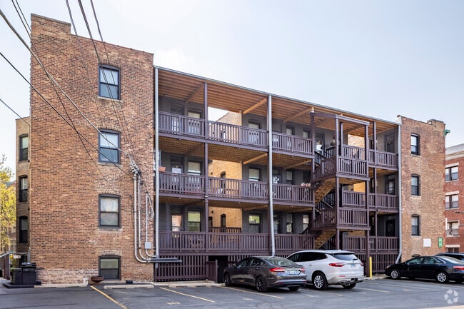 201-209 N. Grove Ave.
