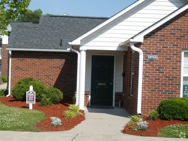 Leasing Office - CEDAR KEY APARTMENTS