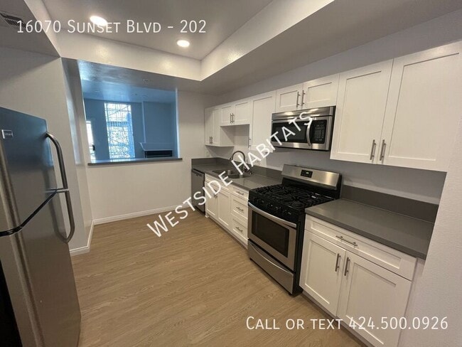 Photo - 16070 W Sunset Blvd Unidad 202