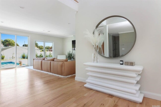 Photo - 950 Tasker Ln