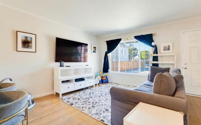 Photo - 1234 81st Ave