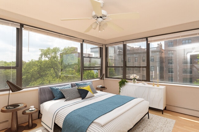 Photo - 1575 Oak