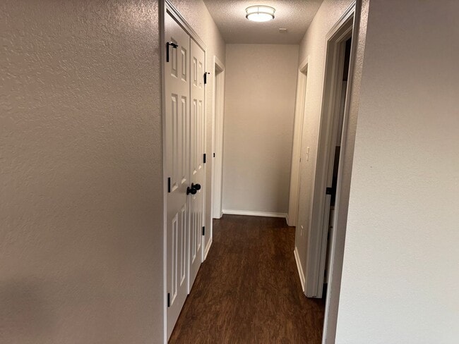 Photo - 323 S 12th St Unidad H