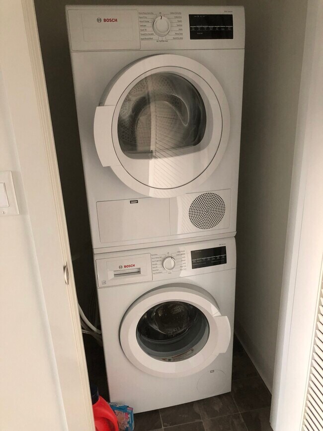 Photo - 45 Lewis St Unidad 107