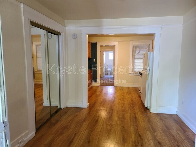 Photo - 1119 Sutter St Unit B