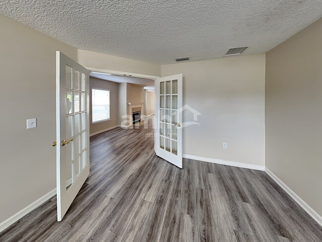 Photo - 76163 Long Pond Loop