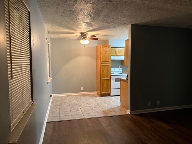 Photo - 1601 Steadmantown Ln Unit 1601-2