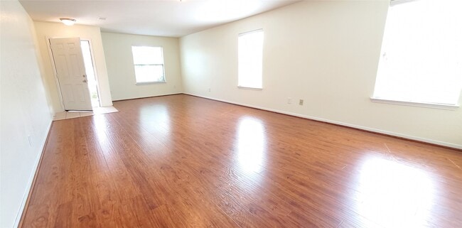 Photo - 15215 Benson Landing Dr