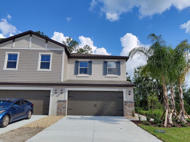 Building Photo - 23240 Willow Glen Way Rental