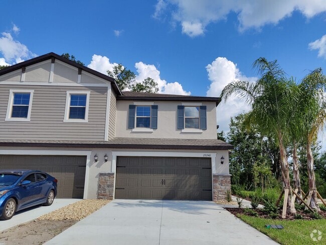 Building Photo - 23240 Willow Glen Way Rental