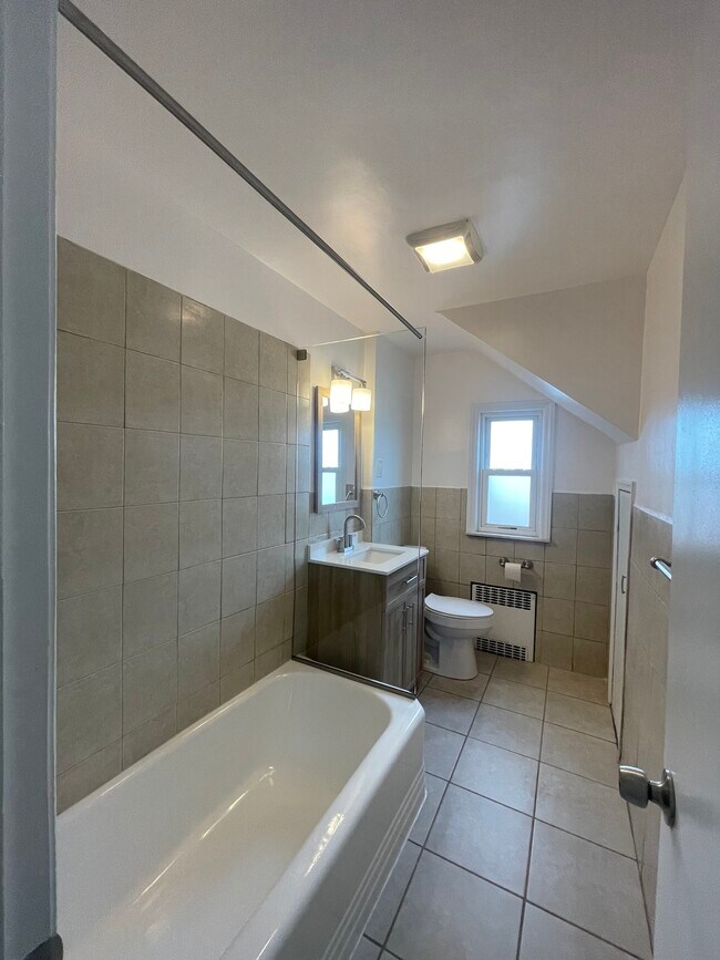 Photo - 212 Forest St Unit 2