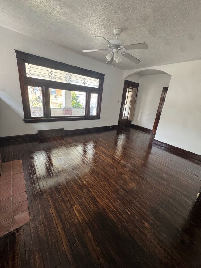 Photo - 2217 W 105th St Unit DN