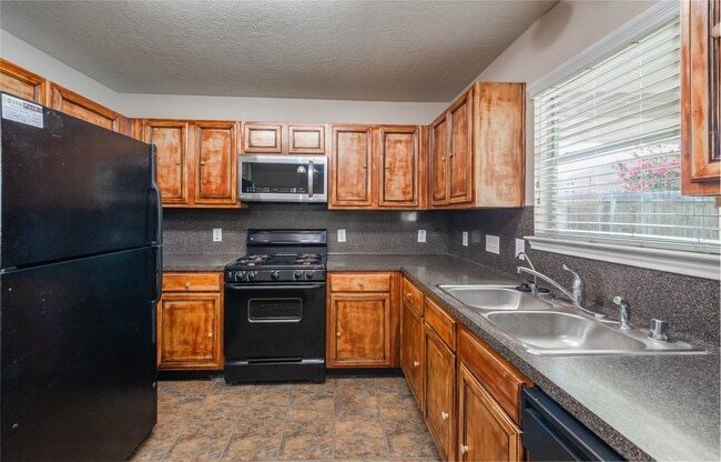 Photo - 1915 Lingard Park Ct