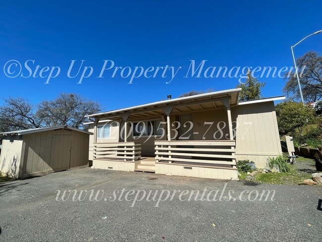 Building Photo - 3 Bedroom 2 Bath Manufactured Home With Wa...