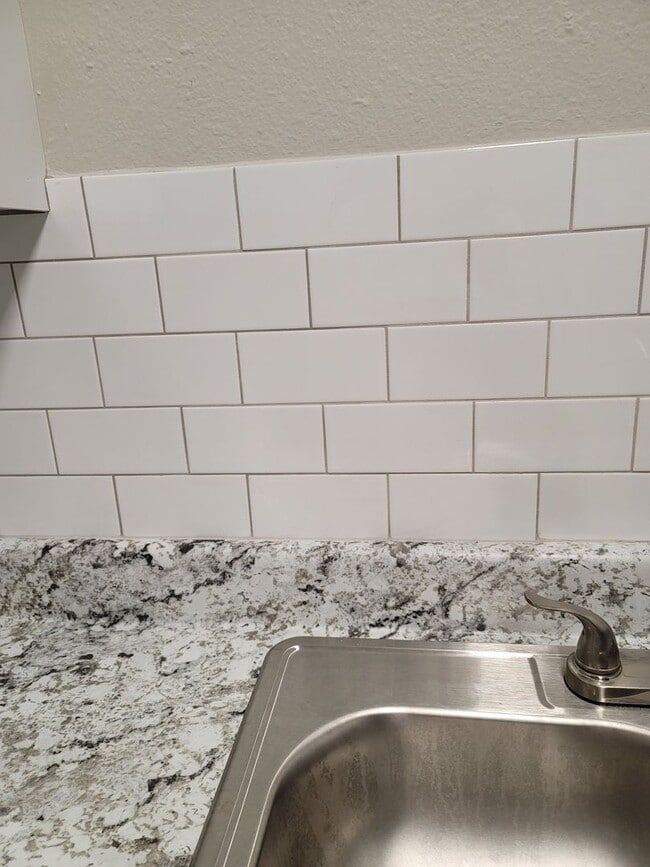 Photo - Yukon Heights Apartments