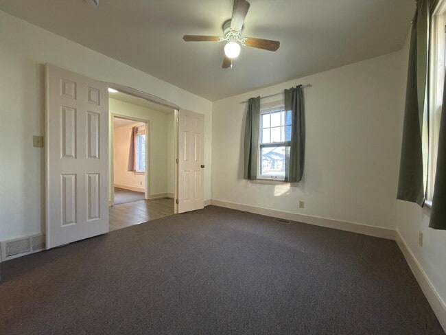 Photo - 320 E Indiana Ave Unit B