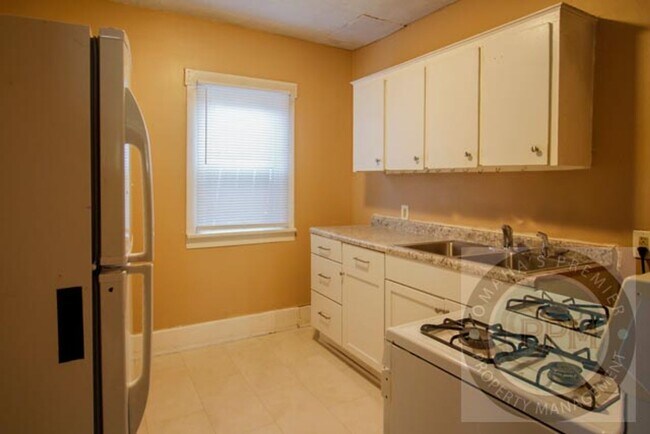 2114 L St Unit 2116