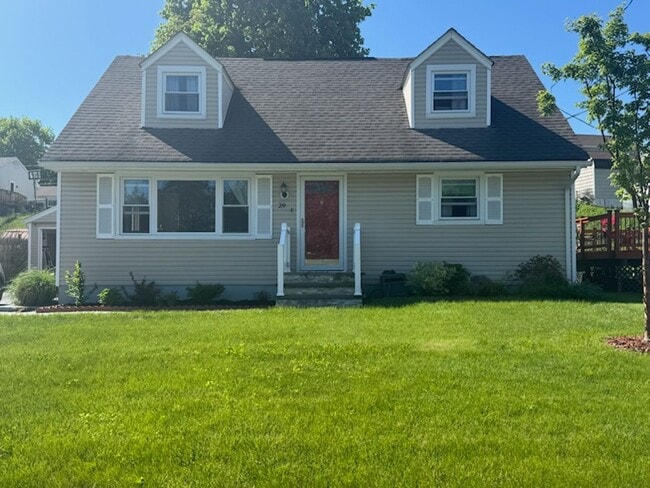 Sunny, Modern Mid-Century Cape 4 BR Spacio... - Sunny, Modern Mid-Century Cape 4 BR Spacio... House