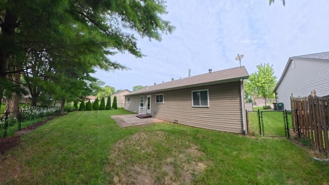 Photo - 304 Erin Dr