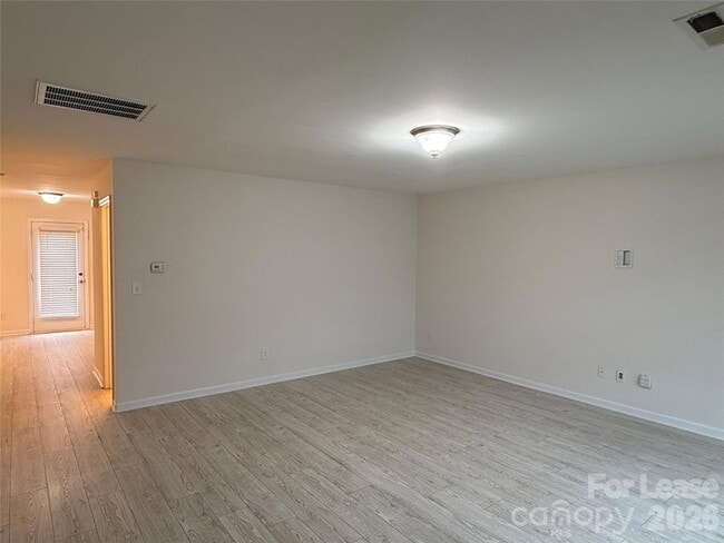 Photo - 4820 Lynn Lee Cir