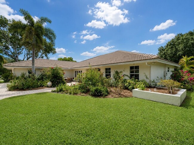 Photo - 2908 Banyan Blvd Cir NW