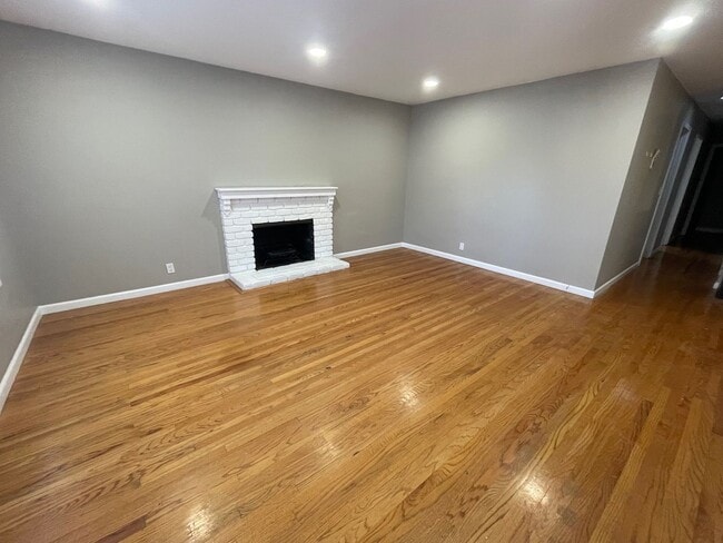 Photo - 1438 Myrtle Ave