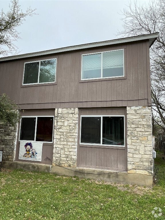 Building Photo - 2406 Bucks Run Rental