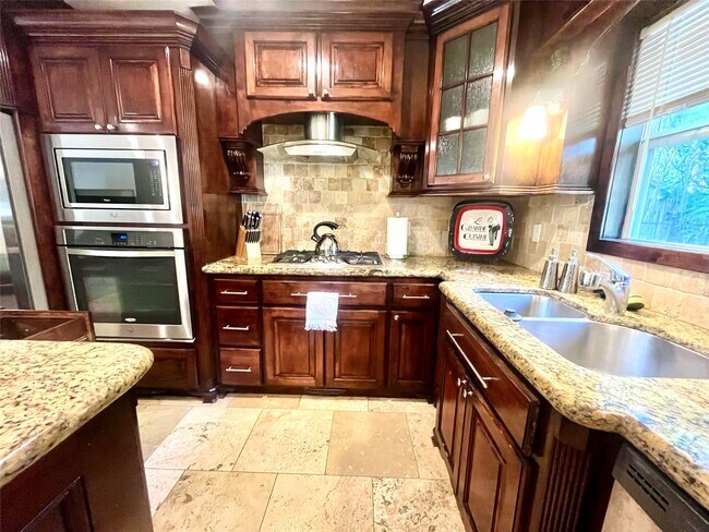 Photo - 2109 N Red Cedar Cir