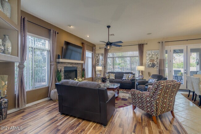 Photo - 3922 E Carson Rd