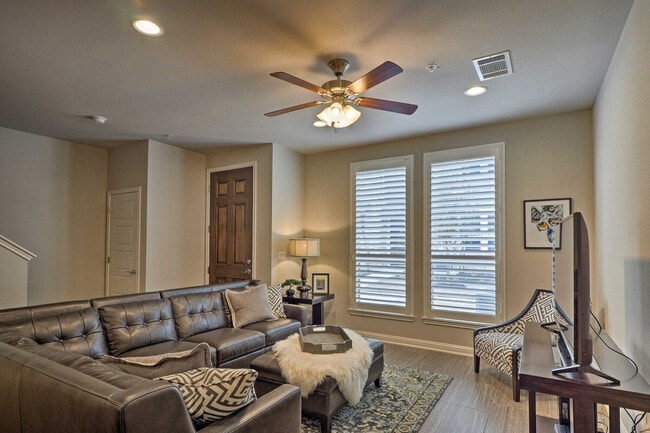 Photo - 2501 Co Rd 234 Unit ID1385693P