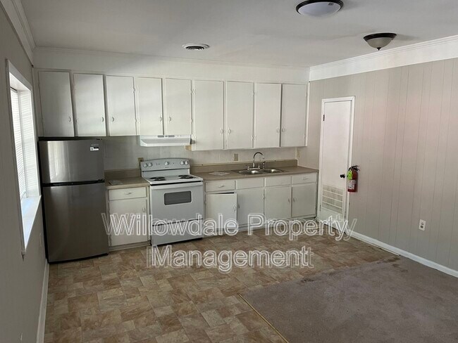 301 Sunset Dr