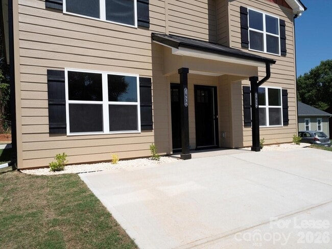 Photo - 2753 34th St Pl NE