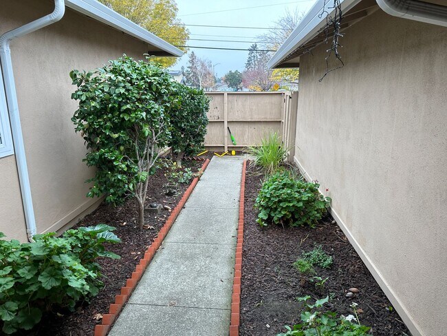 Photo - WEST SAN JOSE - Updated home with open flo...